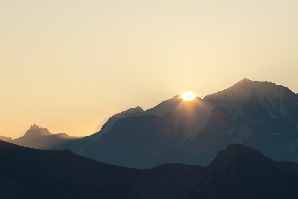 Mont Blanc et Aiguille du Midi au lever du soleil